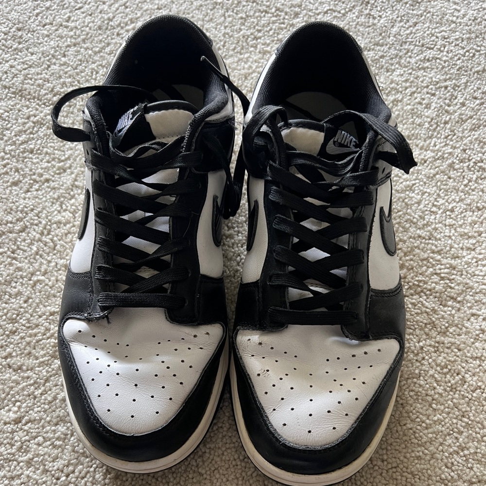 Nike panda dunks low men 9.5